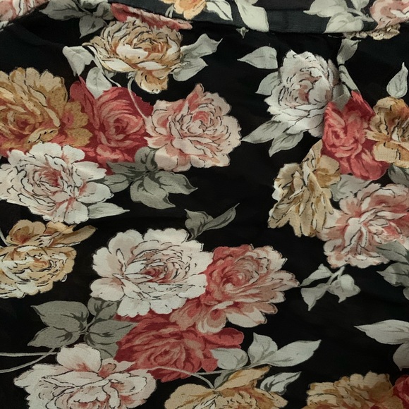 Vintage chiffon floral skirt with asymmetric hem - Picture 2 of 3